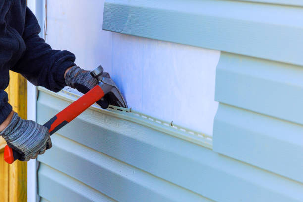 Reliable Emergency Siding Repair contractor in New Straitsville, OH by Squared Siding